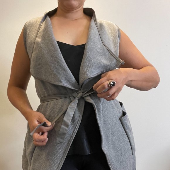 Grey Knit Vest with Faux Leather Belt -S- - Picture 5 of 6
